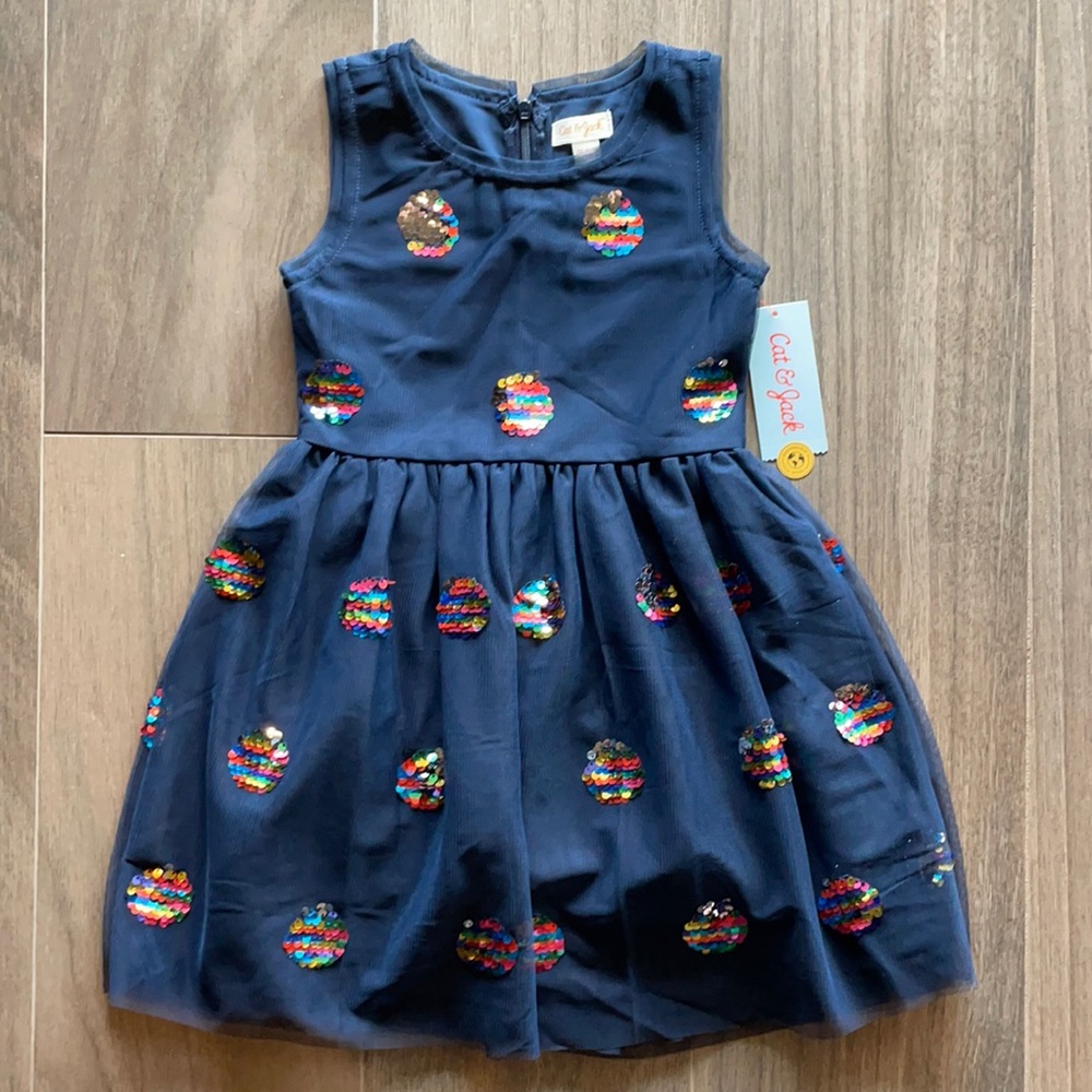 Brand new Girl Cat & Jack Dress size 4/5